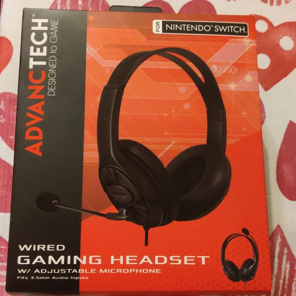 AdvancTech wired gaming headset